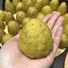 烫面玉米窝头
