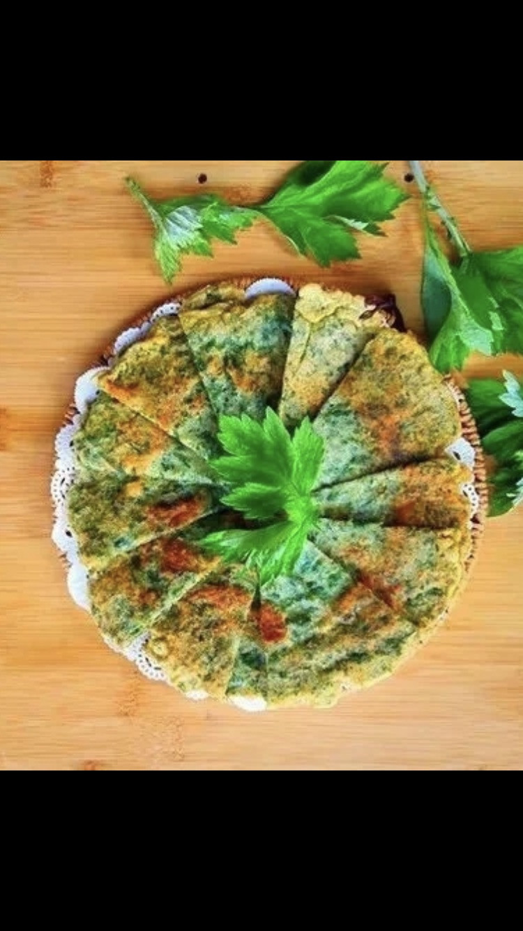 艾草鸡蛋饼的做法