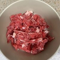 #肉食主义狂欢#牛肉炒豆角的做法图解2