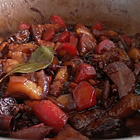 入味三分:胡萝卜红烧肉的做法图解5