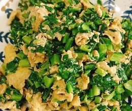 油麦菜炒碎蛋的做法