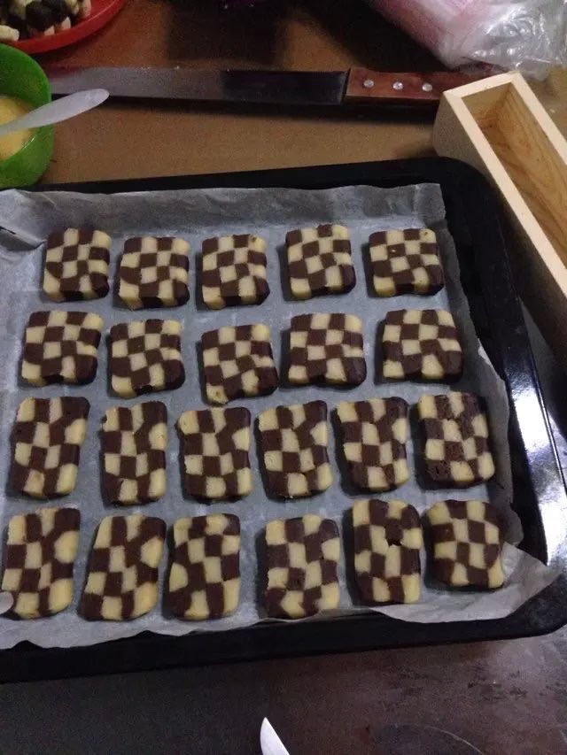 双色小棋格饼干的做法图解10