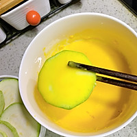 煎小瓜的做法图解2