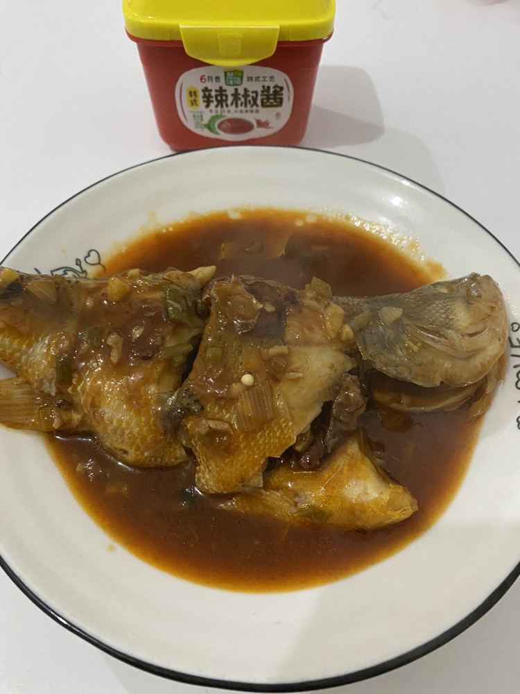 香辣鲈鱼的做法