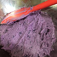 奶香紫薯春卷的做法图解4