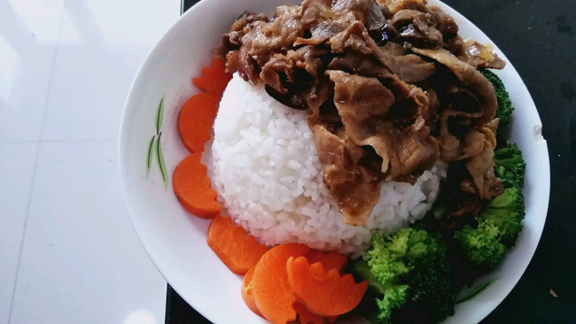 吉野家牛肉饭特别简单的做法