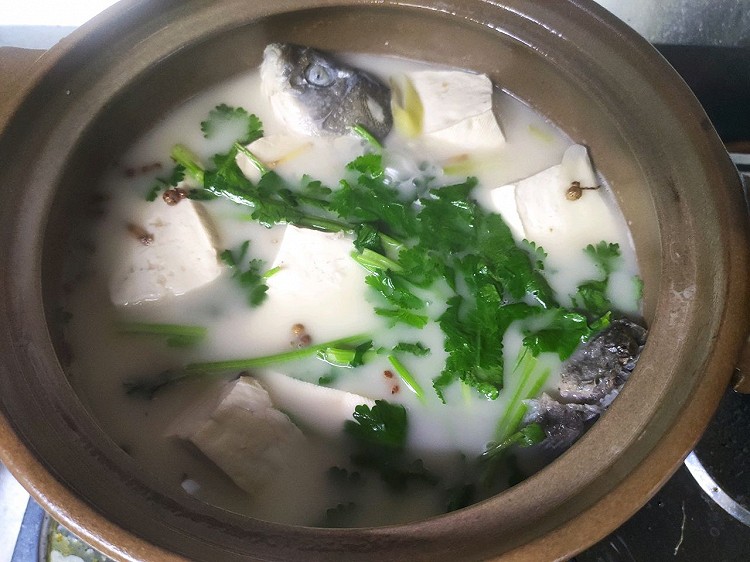 养生鲫鱼豆腐汤的做法