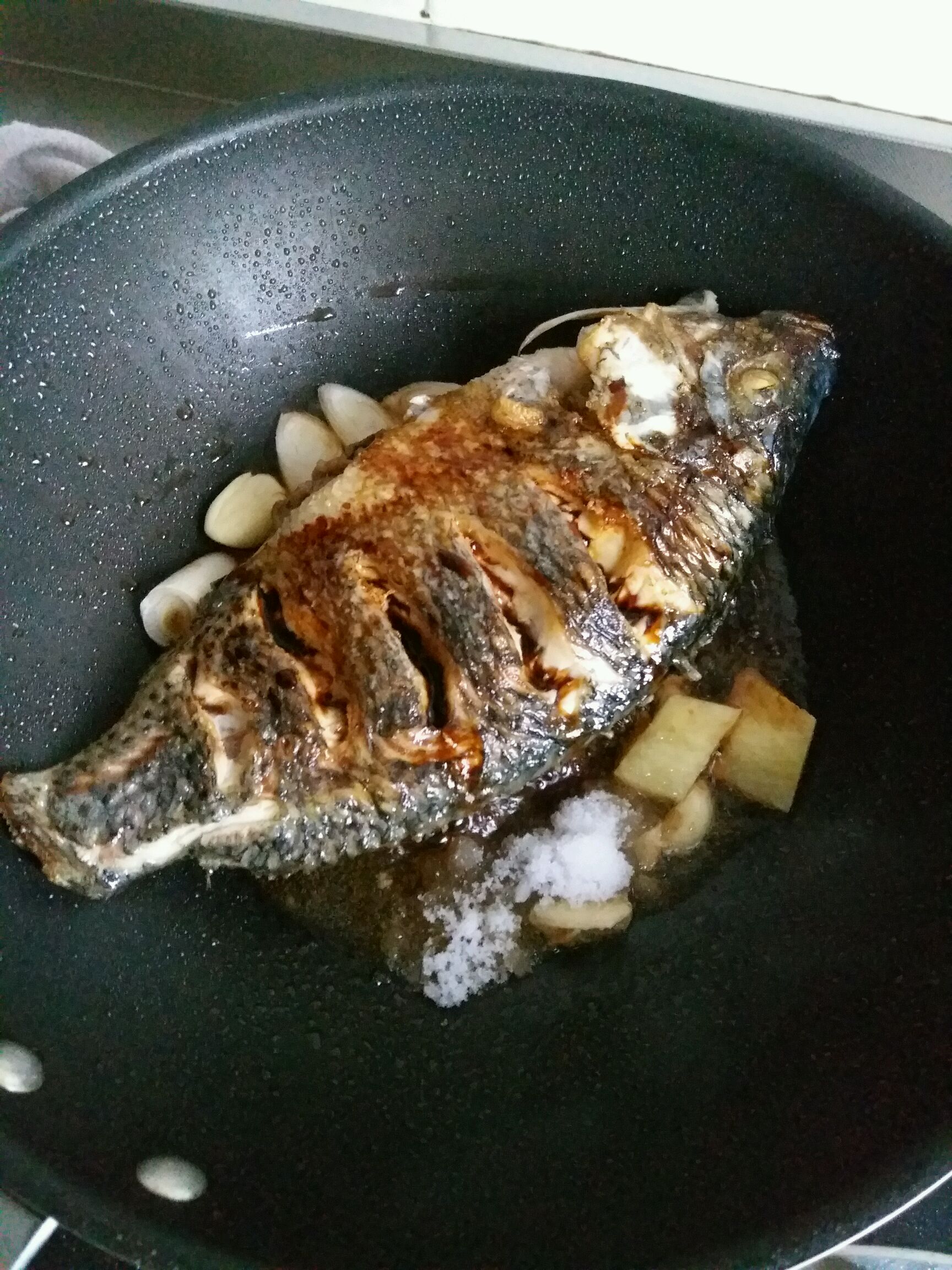 红烧罗非鱼，分享如何去除腥味而且肉质鲜美 - 哔哩哔哩