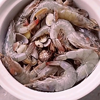蒜蓉粉丝花甲大虾煲的做法图解2
