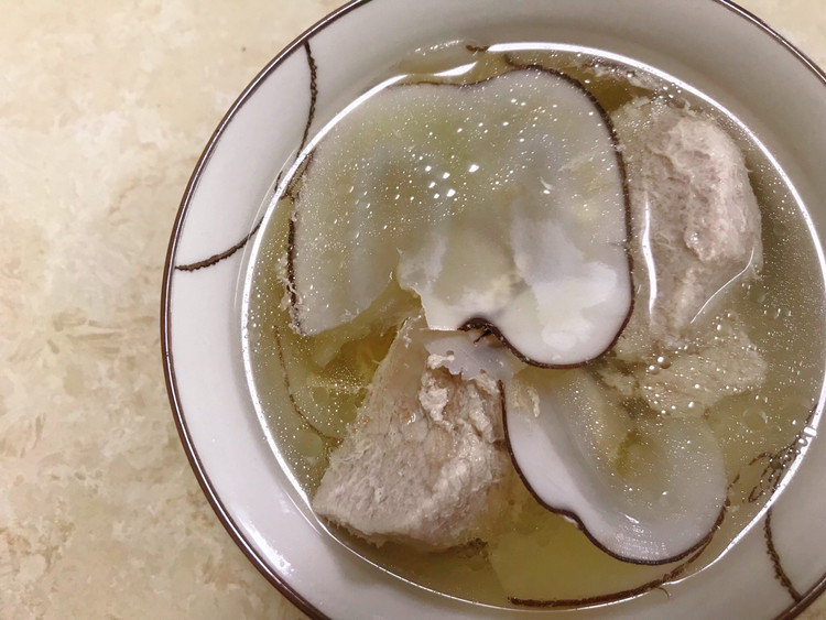 海底椰川贝炖瘦肉的做法
