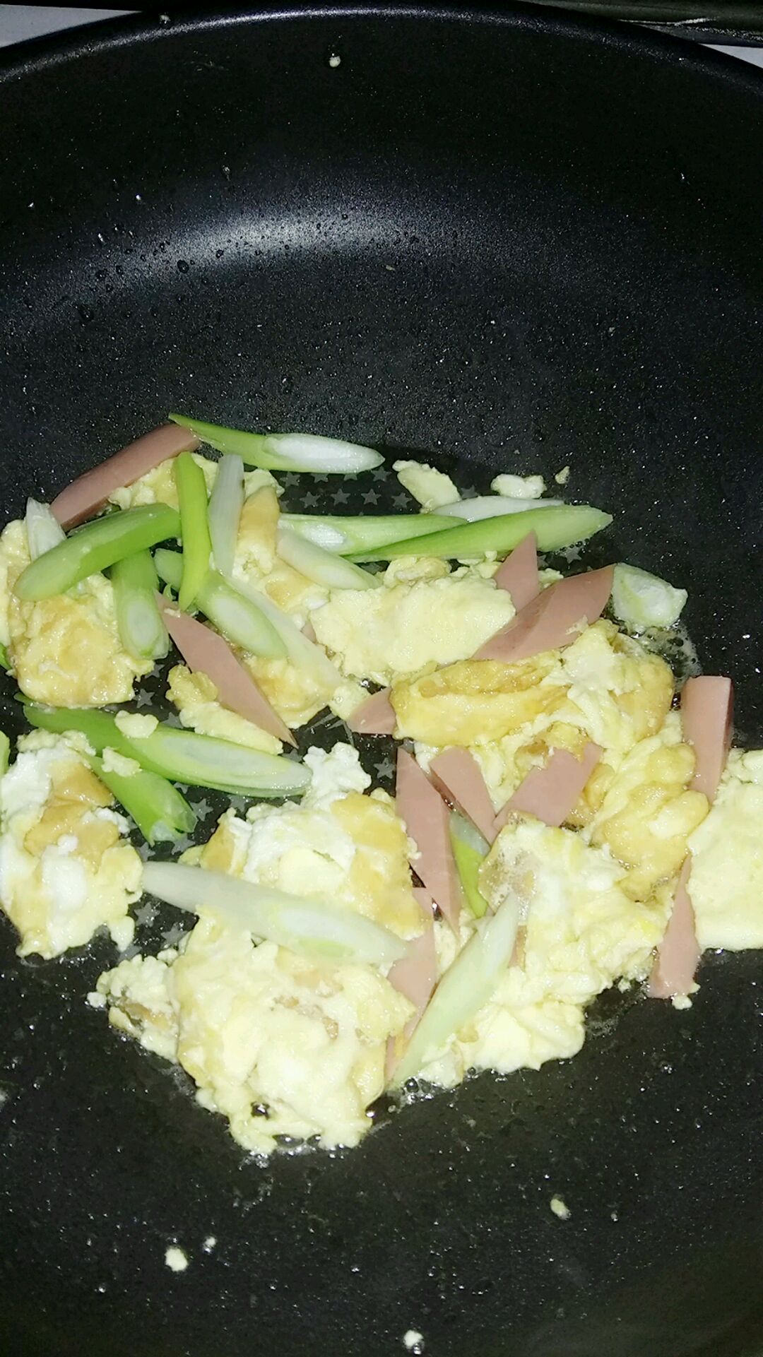 青椒火腿炒鸡蛋怎么做_青椒火腿炒鸡蛋的做法_厨房笔记-fang_豆果美食