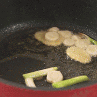 沙姜菌菇素鸡煲 | 味浓汁厚的做法图解6