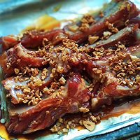 简单又快手的烤箱硬菜—蒜香烤排骨的做法图解5