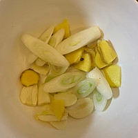 番茄烧牛腩的做法图解3