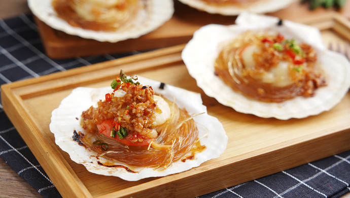 味道超赞，夏日不能错过的海鲜美味—蒜蓉粉丝烤扇贝【孔老师教做