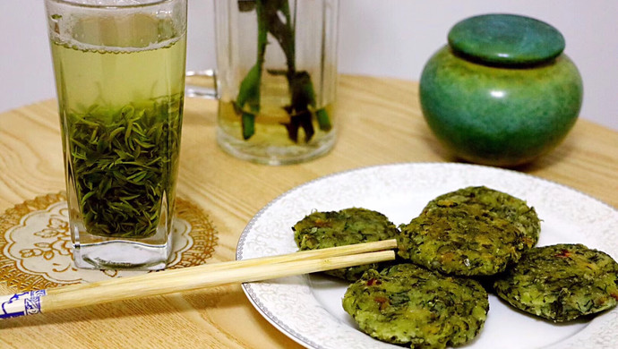 #做道好菜，自我宠爱！（蒿子粑粑）