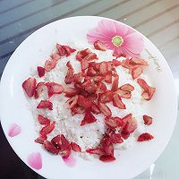 草莓糯米糕的做法图解3