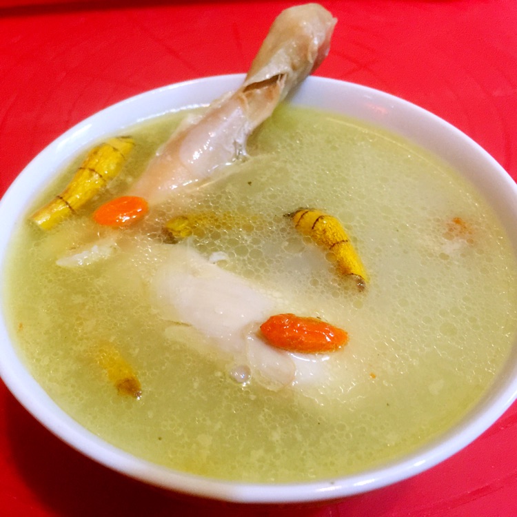天然铁皮石斛炖鸡汤
