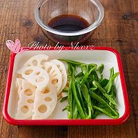 超级下饭菜——照烧汁炒藕片青椒猪肉的做法图解1