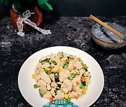 #花10分钟，做一道菜！#【炒】宝宝添饭必备-五彩鸡丁的做法