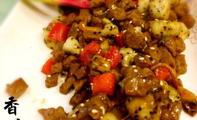 黑椒牛肉粒