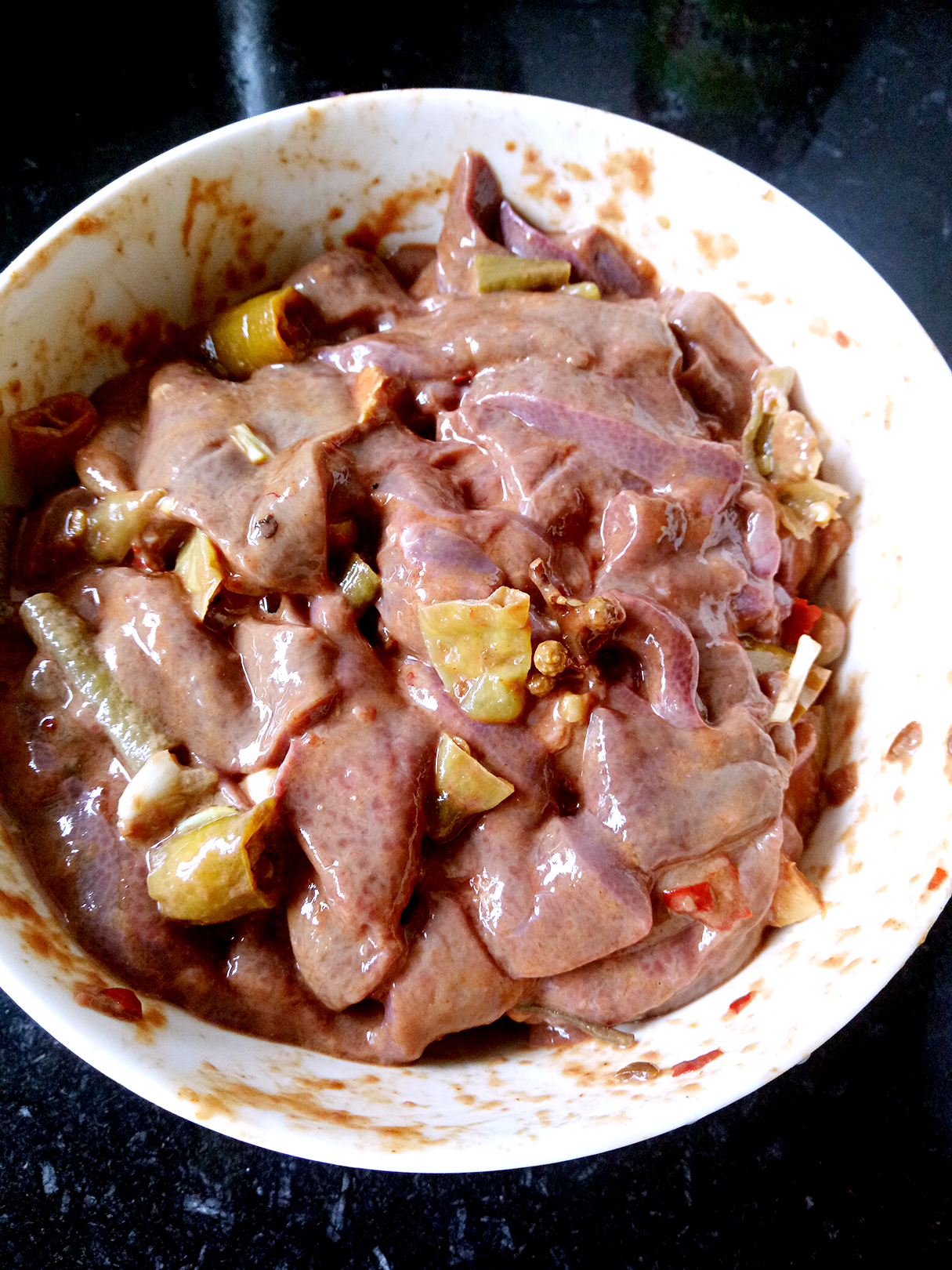 湘西特色“土匪猪肝”的家常做法，30秒出锅，香辣不腥开胃下饭 - 哔哩哔哩