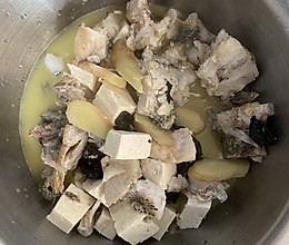 清炖豆腐鱼的做法
