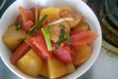 西红柿焖土豆