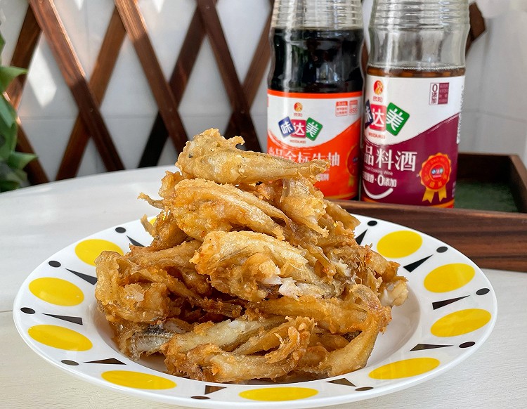 香酥炸沙丁鱼的做法