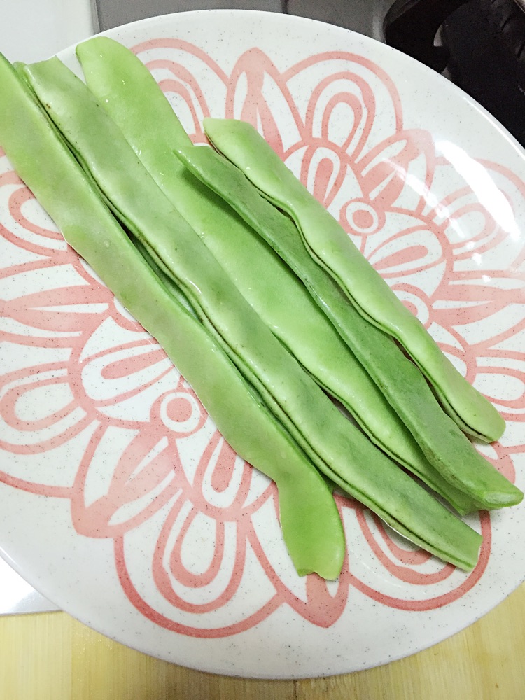 耗油刀豆的做法图解1