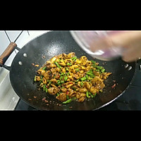 炒鸡好吃的干锅肥肠的做法图解12