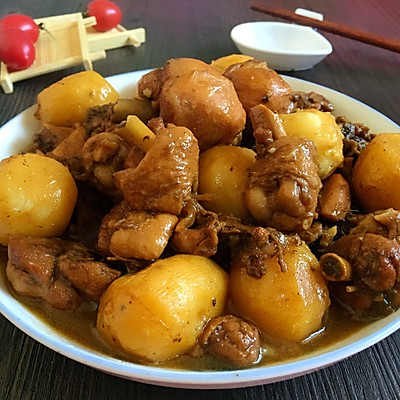 土豆炖鸡块