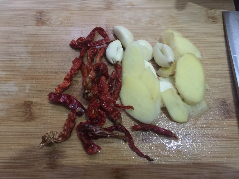 萝卜炖牛肉的做法图解3