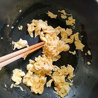 小茴香鸡蛋饺子的做法图解2