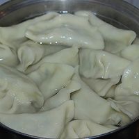 黑木耳芹菜肉饺子的做法图解7