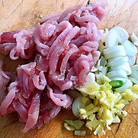 #父亲节，给老爸做道菜#时蔬小炒肉丝的做法图解4