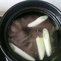 猪蹄黄豆汤的做法图解4