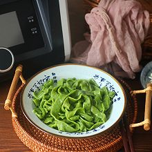菠菜手擀面：