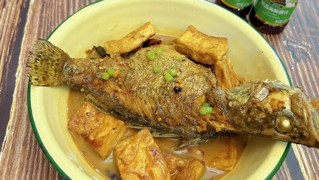 #轻食三剑客 嗨吃不怕胖#蒜香豆腐炖鱼的做法