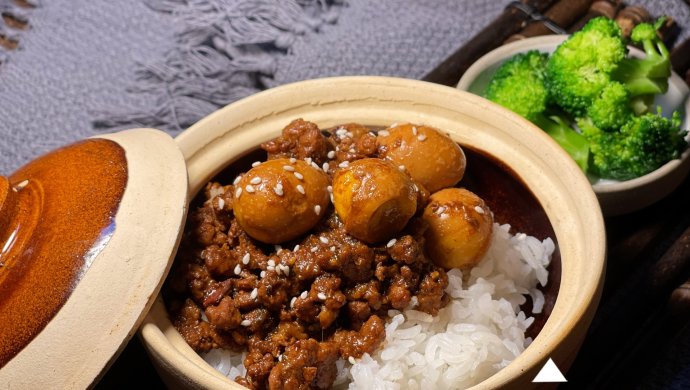 台式卤肉饭