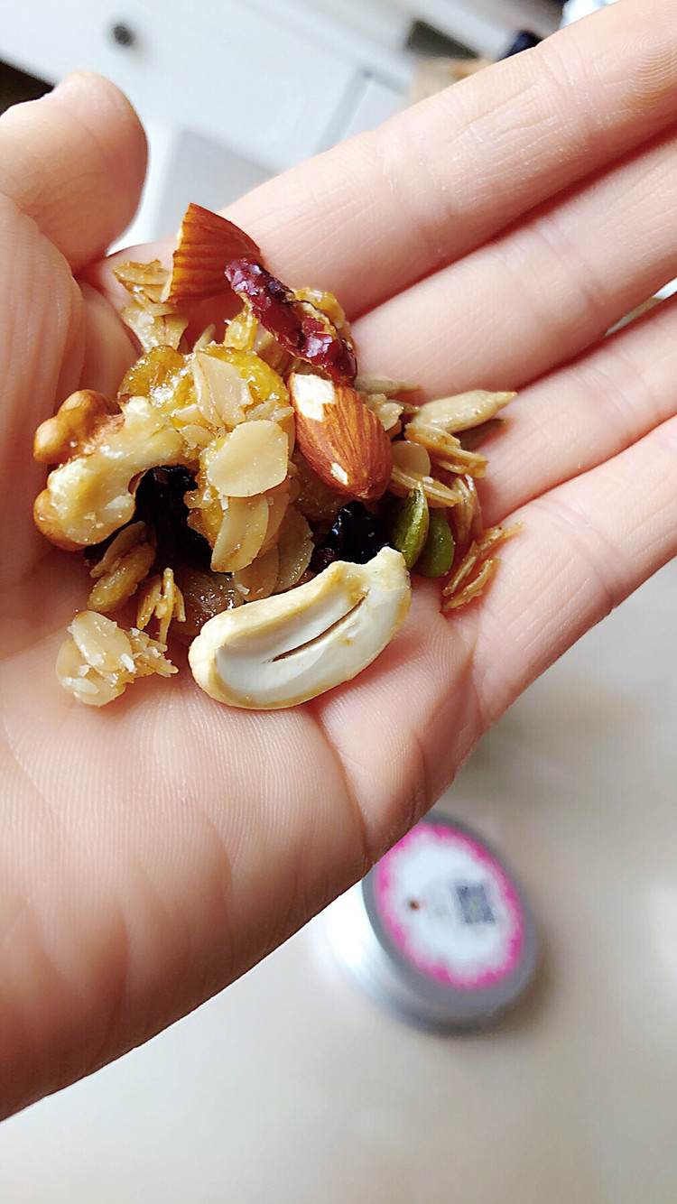 好吃的坚果麦片的做法