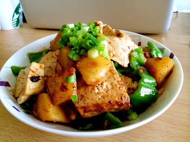 土豆炖豆腐的做法