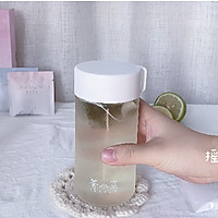 仙女饮品，蜜桃乌龙气泡水的做法图解1
