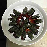 姜汁松花蛋的做法图解3