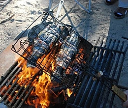 野炊版BBQ 鳟鱼的做法