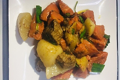 彩虹萝卜牛腩