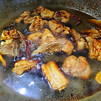 #春天肉菜这样吃#红烧排骨的做法图解6