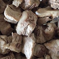 孜然干锅腊肉排骨的做法图解2
