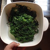 荠菜饺子的做法图解2