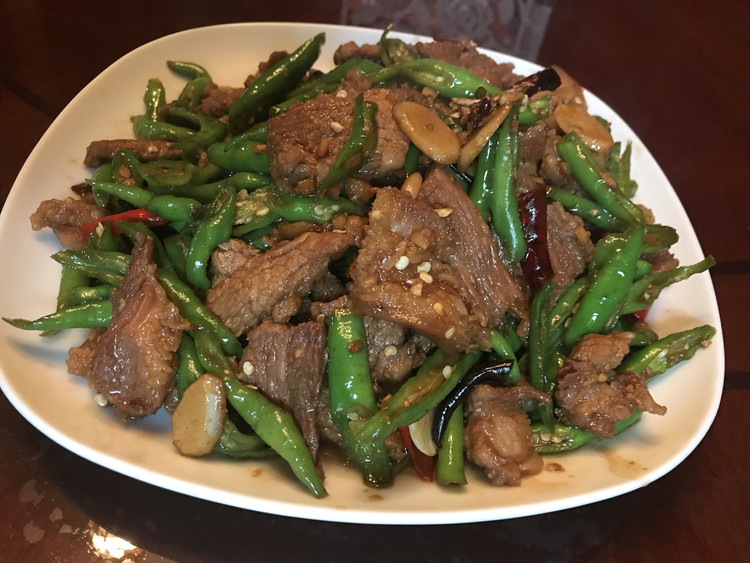 辣椒炒肉的做法